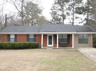 212 Leslie Hwy, Leesburg, GA 31763