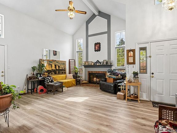 4th image of 7509 S IVANHOE Circle