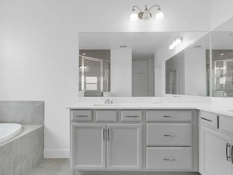 6214 Sea Amber Ln — Photo 21