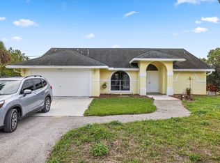 19606 Black Falcon Rd, Loxahatchee, FL 33470