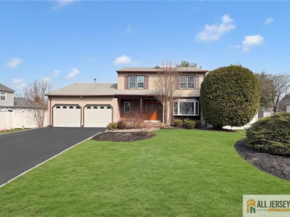 25 Stanley Ave, Dayton, NJ 08810