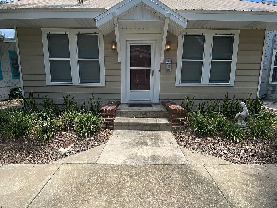 1st image of 714 S Bungalow Ter