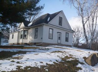 310-312 N Vine St, Mineral Pt, WI 53565