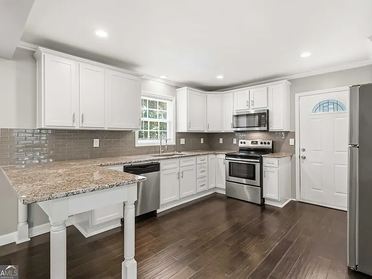 1448 Rome Dr NW #1448 — Photo 7