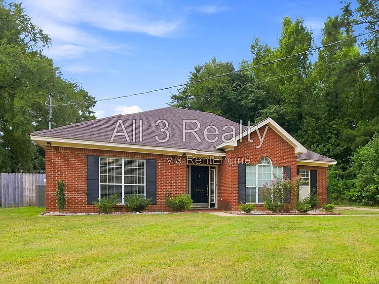6272 Deerwood Dr — Photo 2