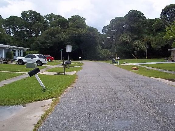 3rd image of 5714 Gallatin Ln