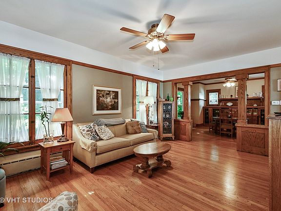 4th image of 335 W Washington St