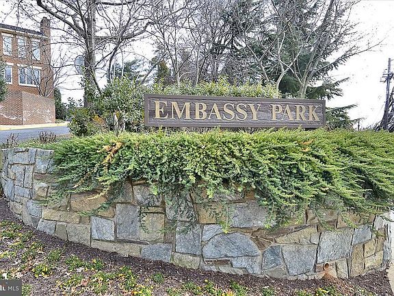 3rd image of 4381 Embassy Park Dr NW