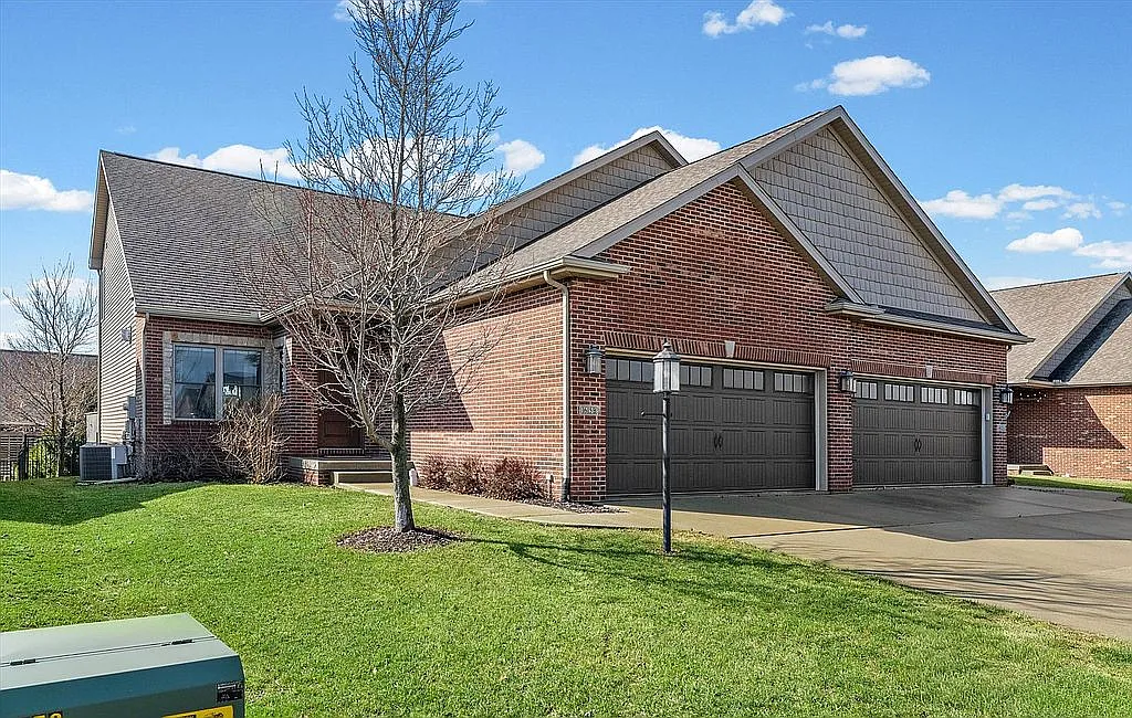 1615 Delane Dr #B photo 1