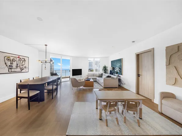 701 Brickell Key Blvd, Miami, FL