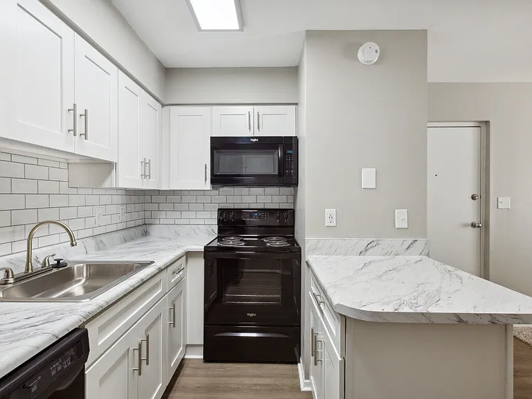 The Park Apartments — Photo 1