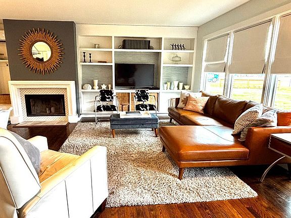 3rd image of 6484 Sawyer Rd