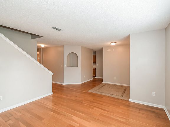 4th image of 13558 Ashford Wood Ct W