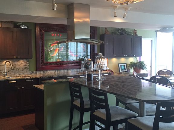 Breakfast bar