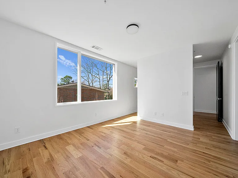1322 Lafrance St NE #B — Photo 23