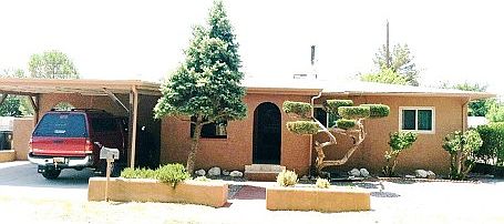 2nd image of 806 Posey Ln