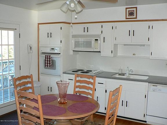 281 Cedar Ave. KITCHa