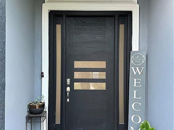 2nd image of 4312 Sunny Haven St
