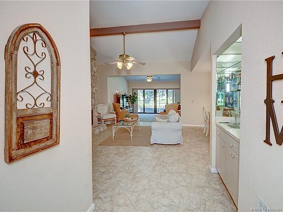4th image of 2404 SW Spoonbill Dr