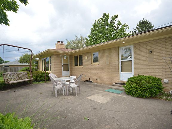 2nd image of 19080 Montrose Dr