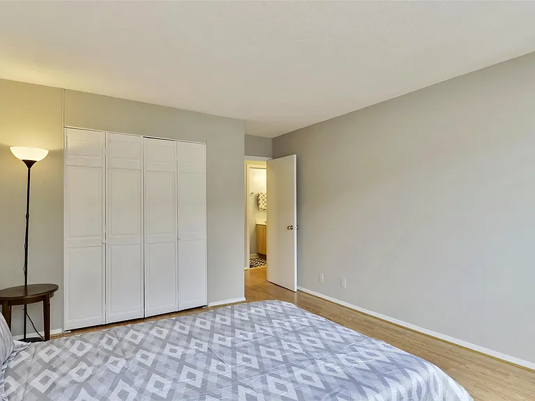4515 Willard Ave #2421S — Photo 14