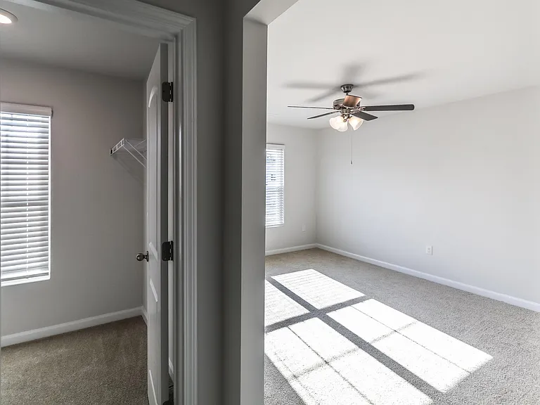 4347 Newland St — Photo 22