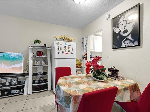 4th image of 3451 SW 9th Ter #3-7B