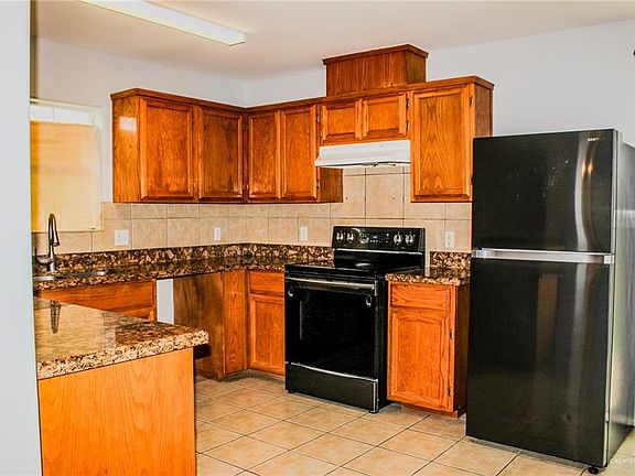 4th image of 2228 Hannah Dr