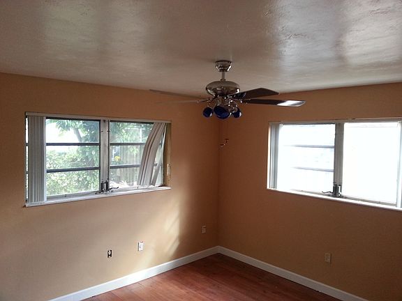 4th image of 9101 SW 54th Pl