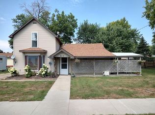 403 Maple St, Mondamin, IA 51557