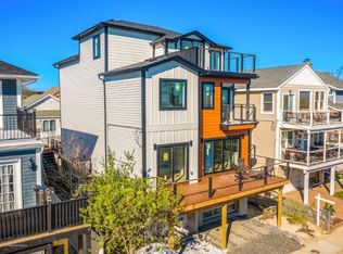 12 Huddy Ave, Highlands, NJ 07732