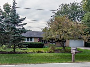 4001 Ellis Ave, Gurnee, IL 60031
