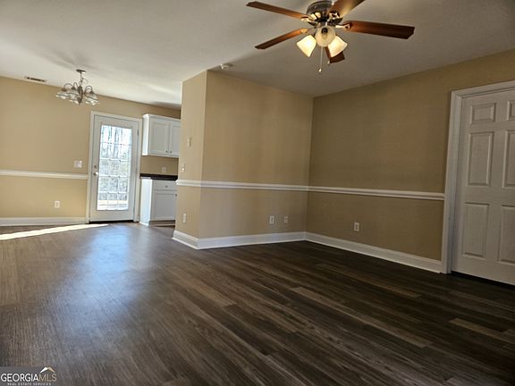 3rd image of 339 Longwood Dr