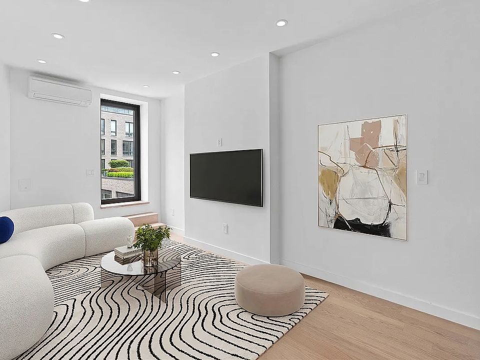 1st image of 216 Flatbush Ave #2A