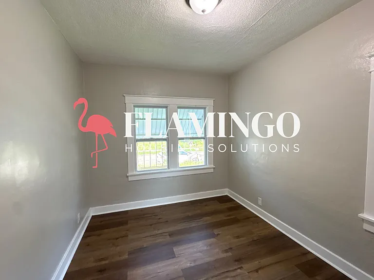 212 Huron Ave — Photo 10