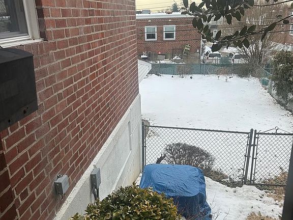 2nd image of 618 Artwood Dr