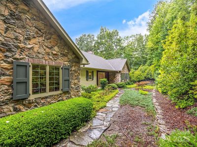 2043 Campbell Dr, Pisgah Forest, NC, 28768
