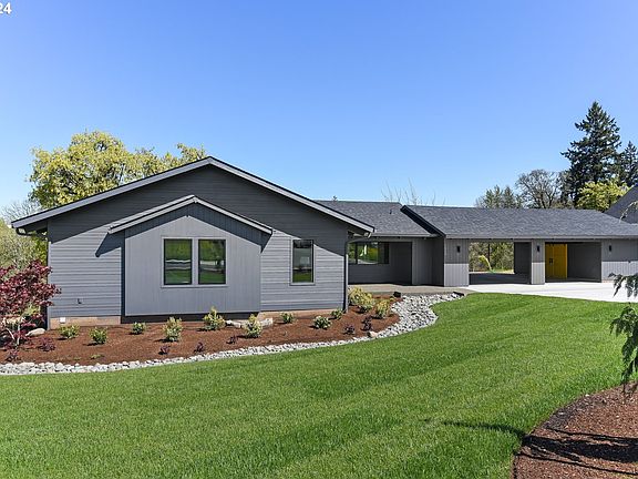 4th image of 1800 NW 21st Way