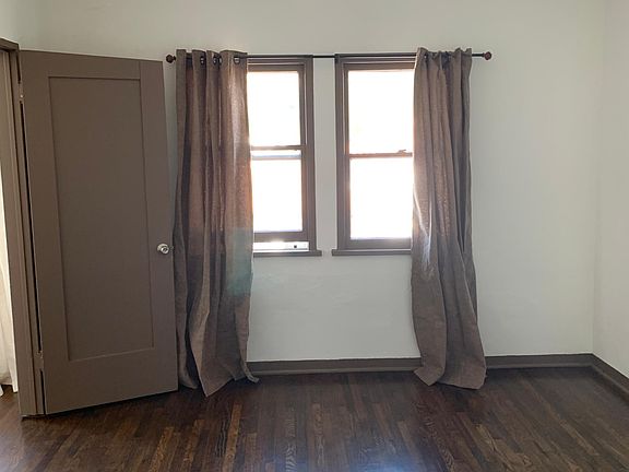 3rd image of 1918 E Main St APT 3