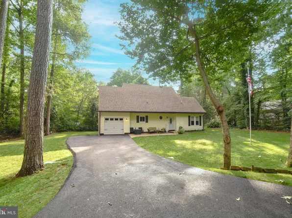 23252 Scotch Pine Ct, California, MD 20619