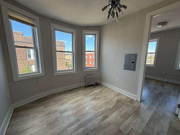 4th image of 303 58th St #15B