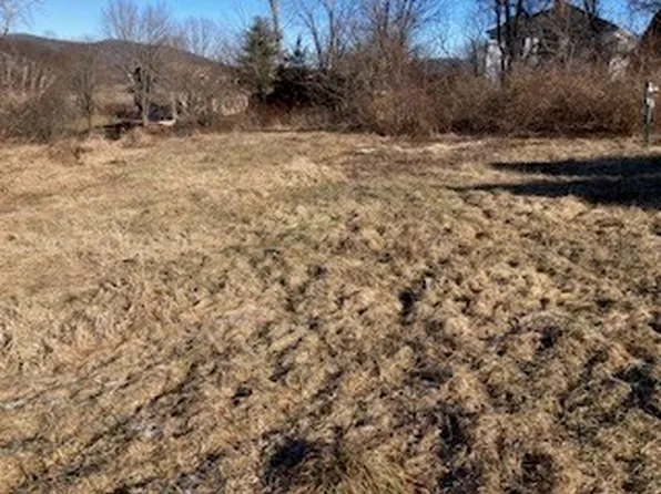 11 San Souci Dr, South Hadley, MA 01075