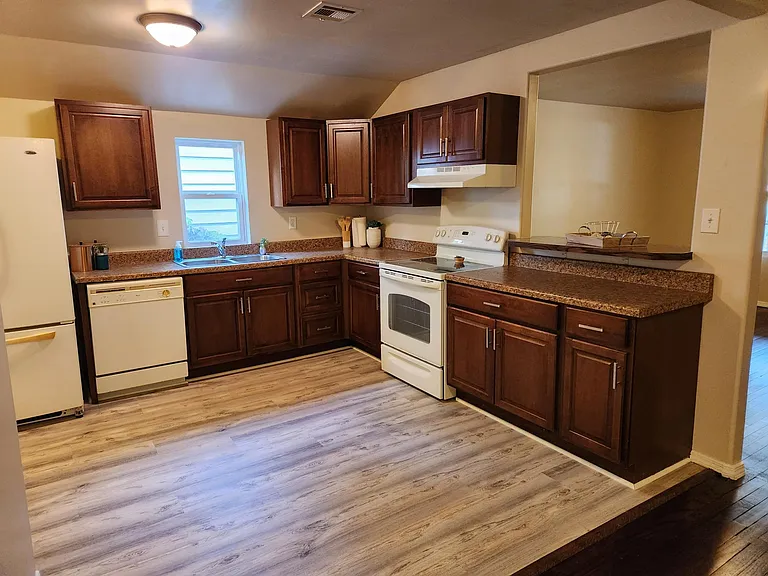 434 S Richmond Ave — Photo 12