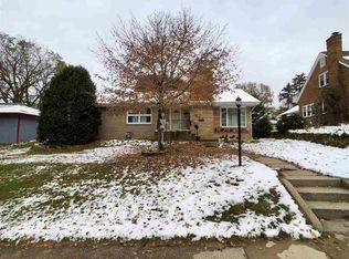 1612 Oakes Ave, Rockford, IL 61107