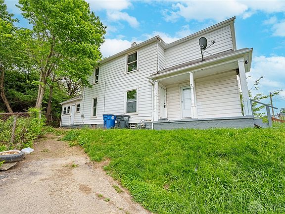 3rd image of 800 Linden Ave