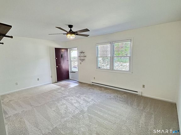 5th image of 61 Dover Court #B