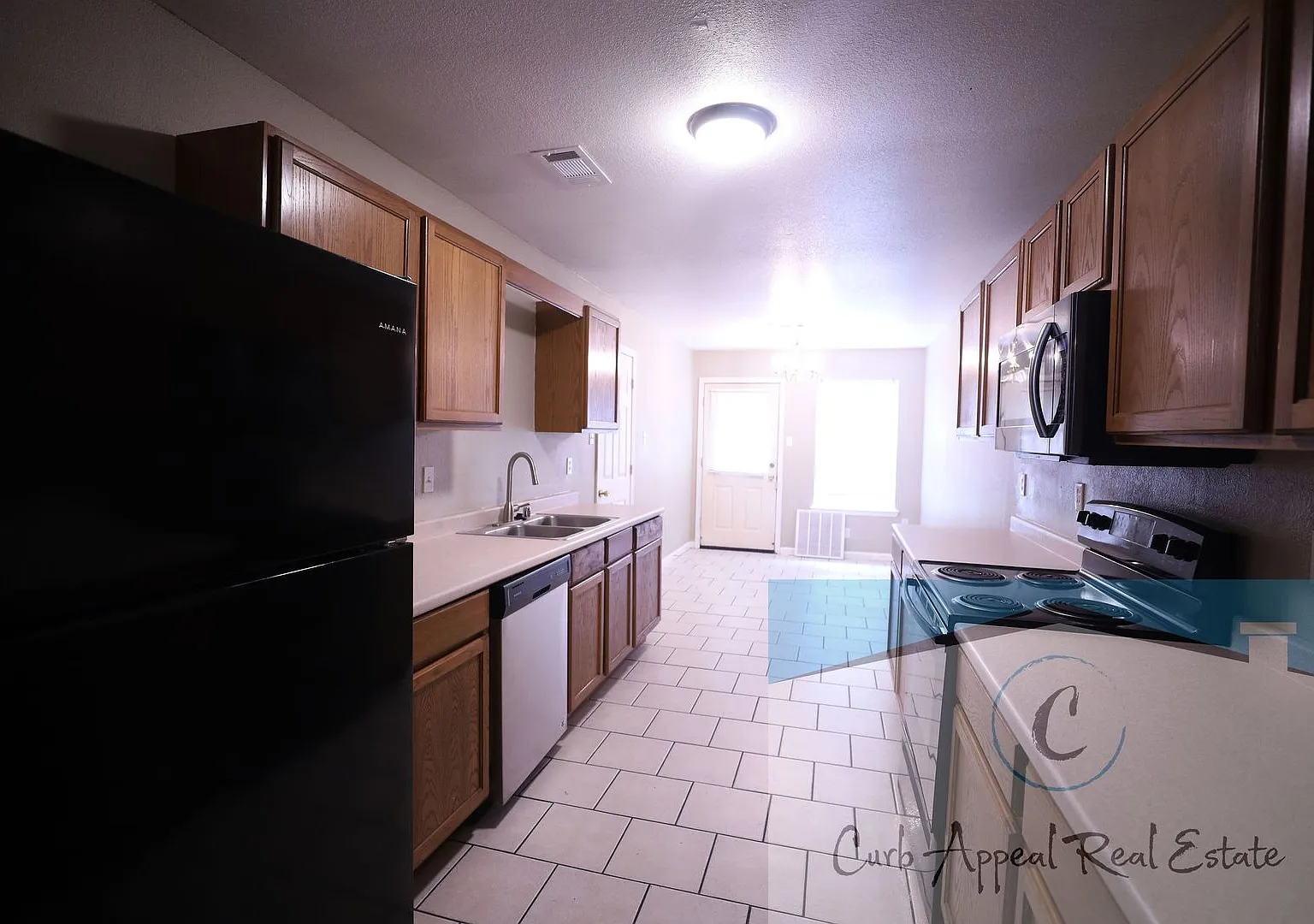 Spacious 2-bedroom/2 full bath apartment — Photo 4