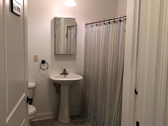 3rd image of 79 Warren St APT 103