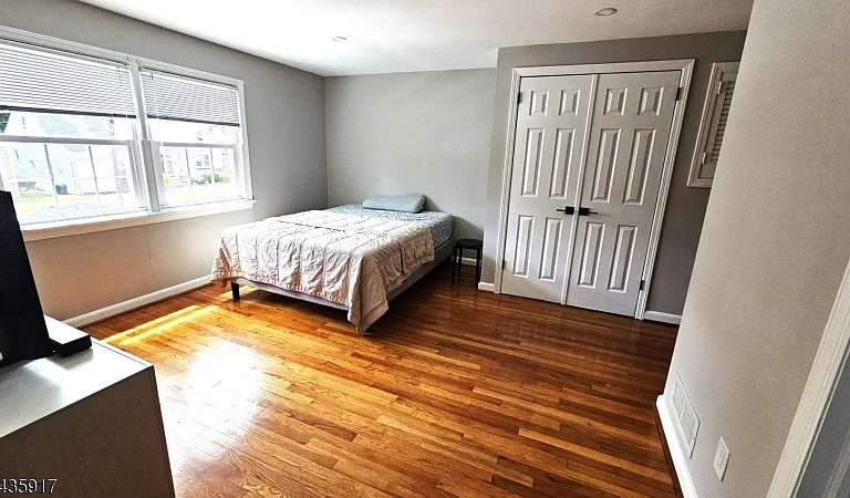 376 Delaware Ave — Photo 5