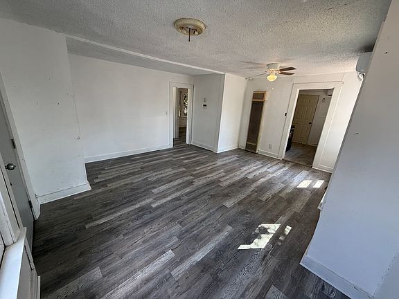 4th image of 2107 Avenue I